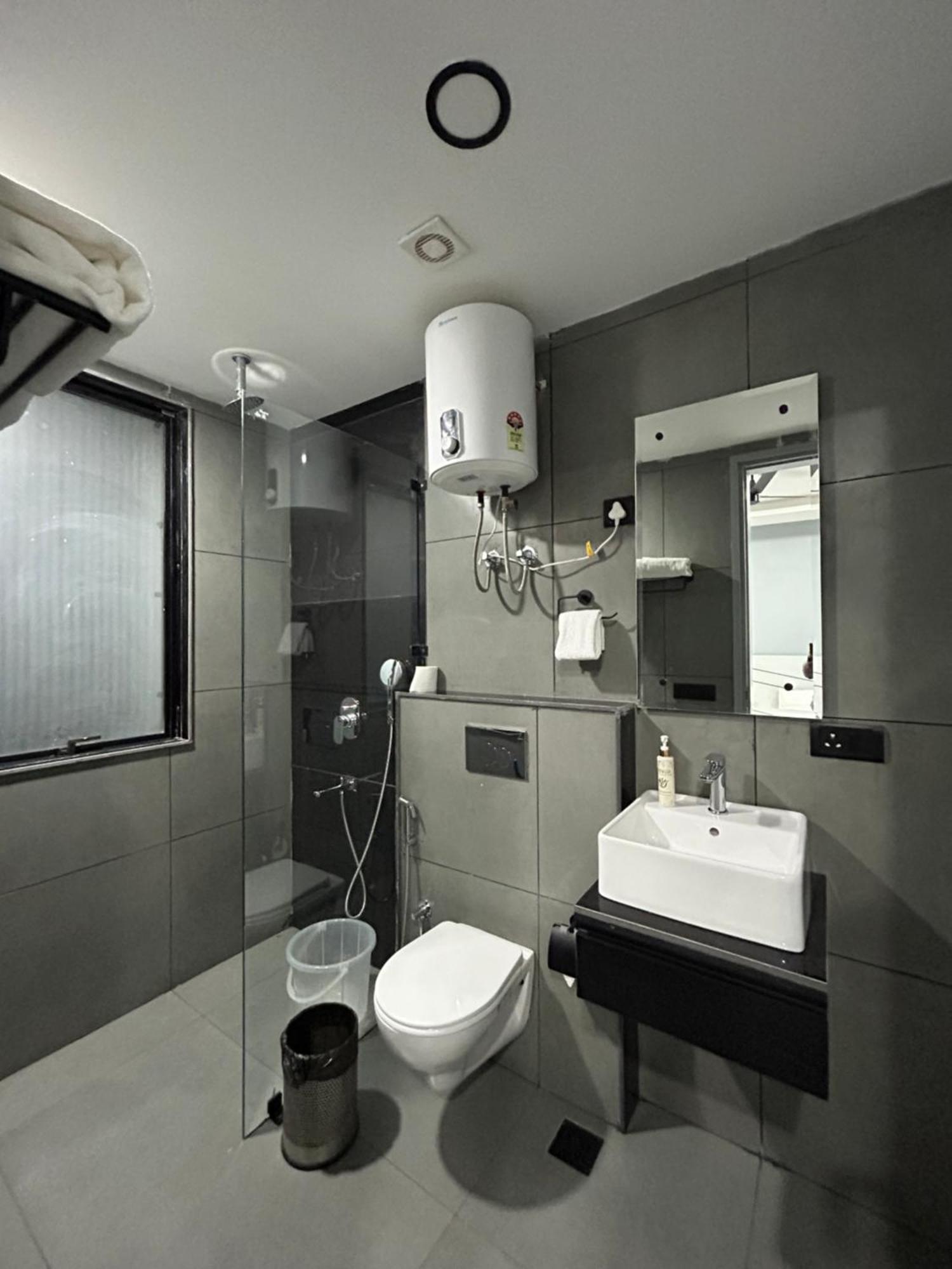 Bedchambers Serviced Apartment, Golf Course, Gurgaon Extérieur photo