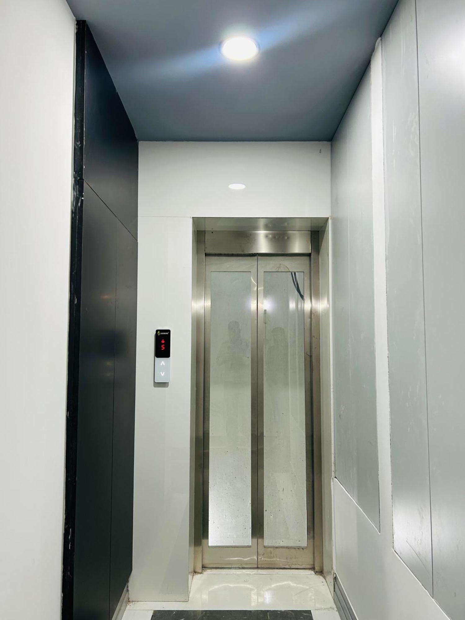 Bedchambers Serviced Apartment, Golf Course, Gurgaon Extérieur photo