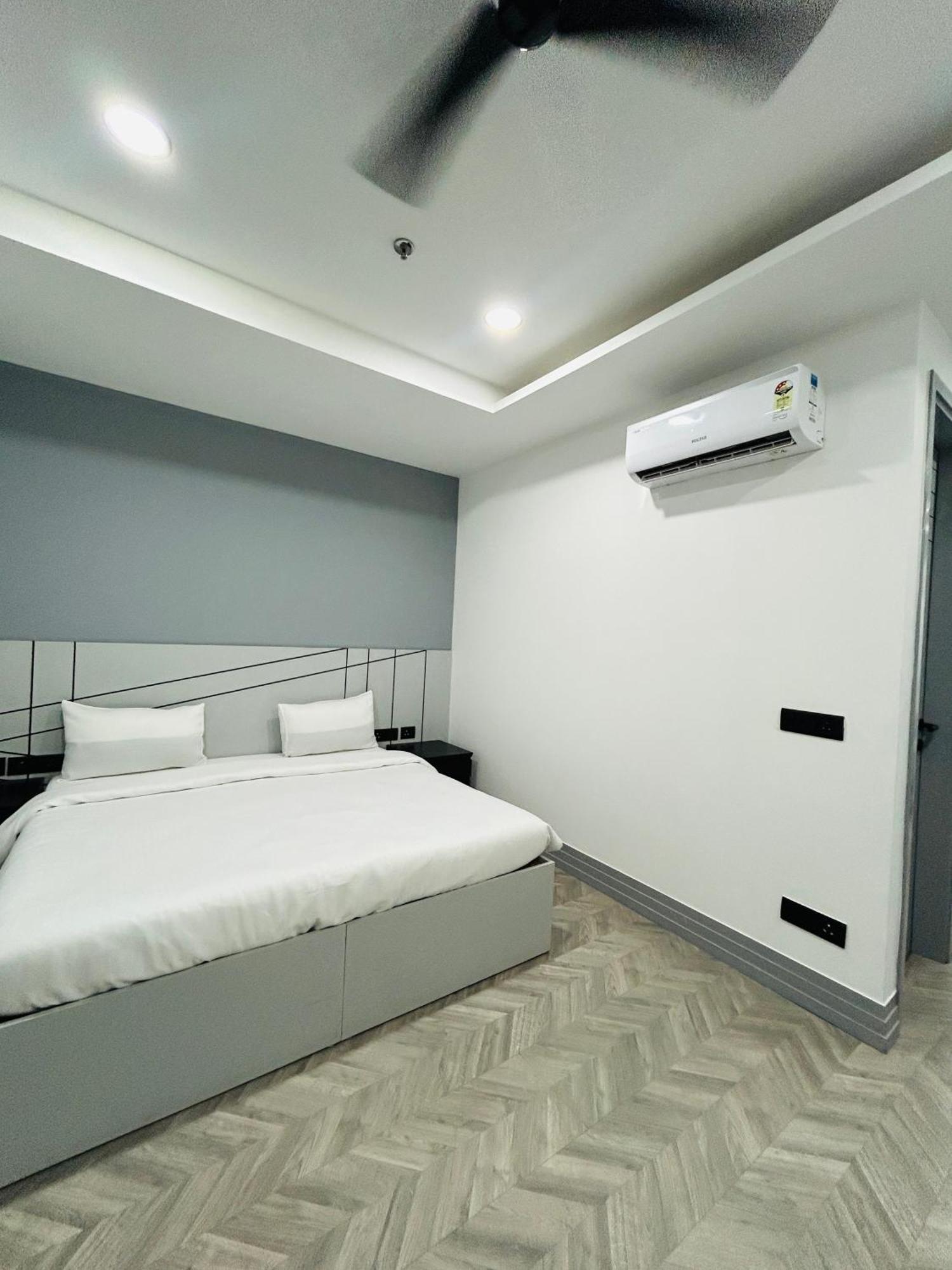 Bedchambers Serviced Apartment, Golf Course, Gurgaon Extérieur photo