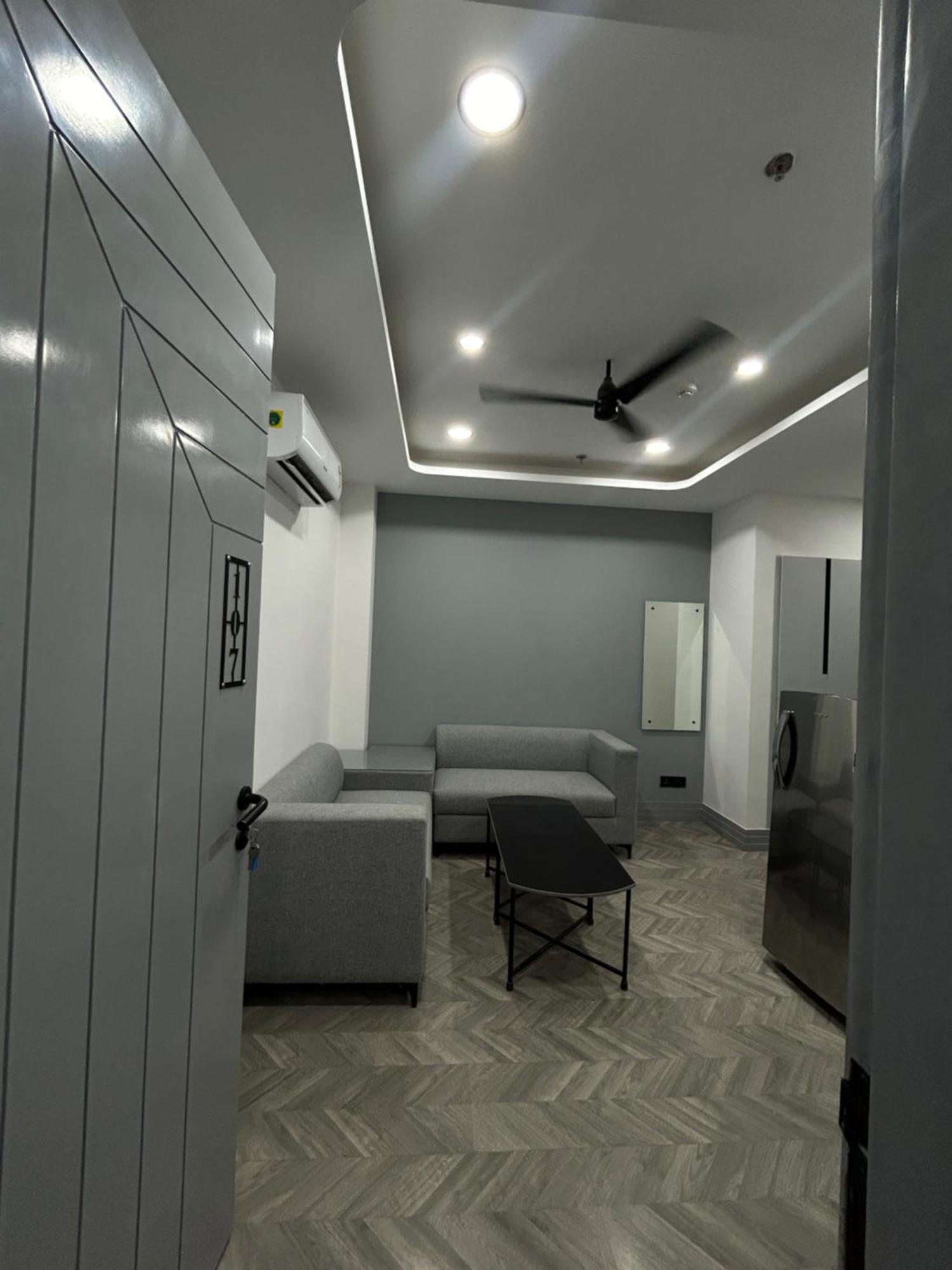 Bedchambers Serviced Apartment, Golf Course, Gurgaon Extérieur photo