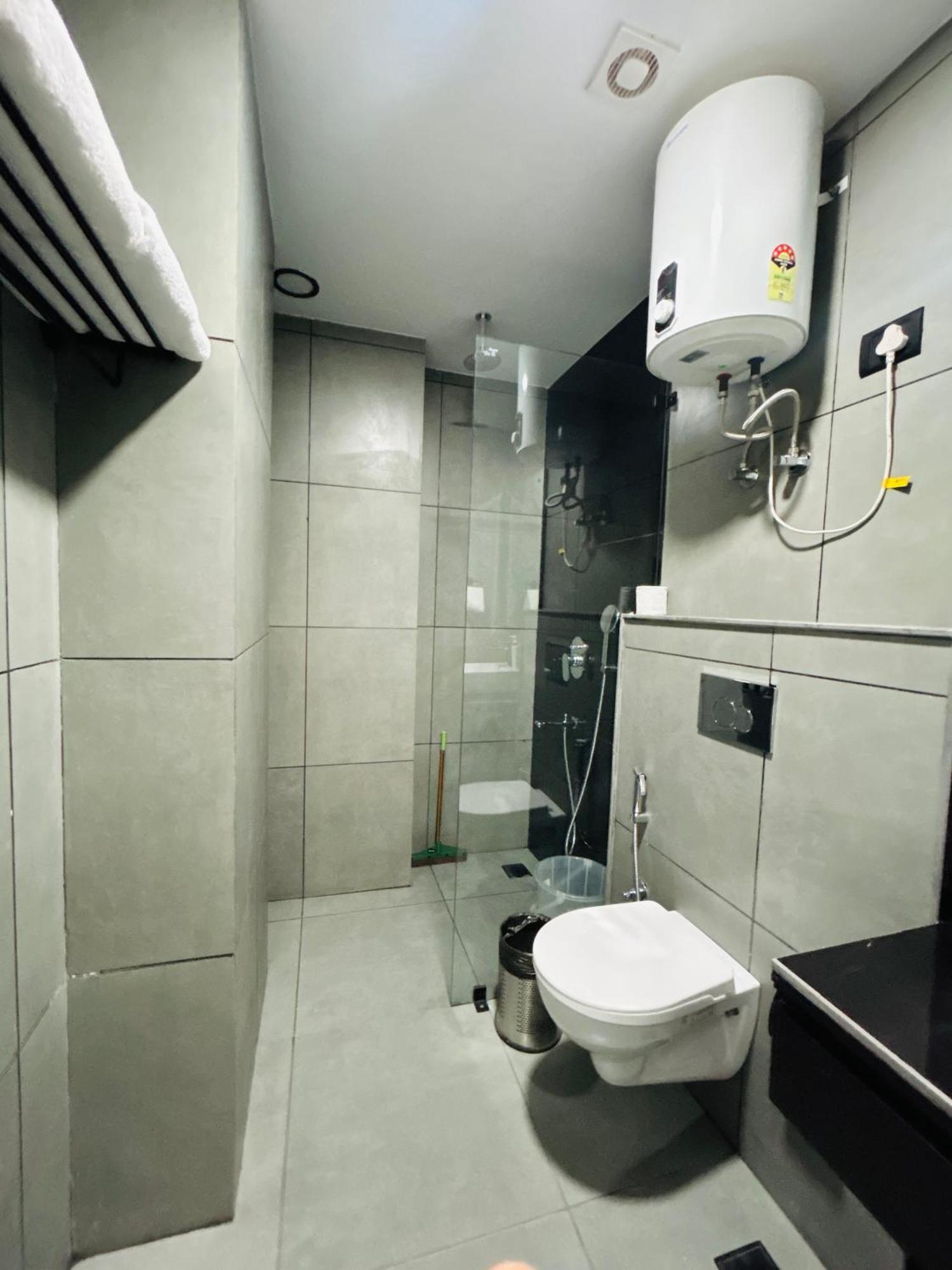 Bedchambers Serviced Apartment, Golf Course, Gurgaon Extérieur photo