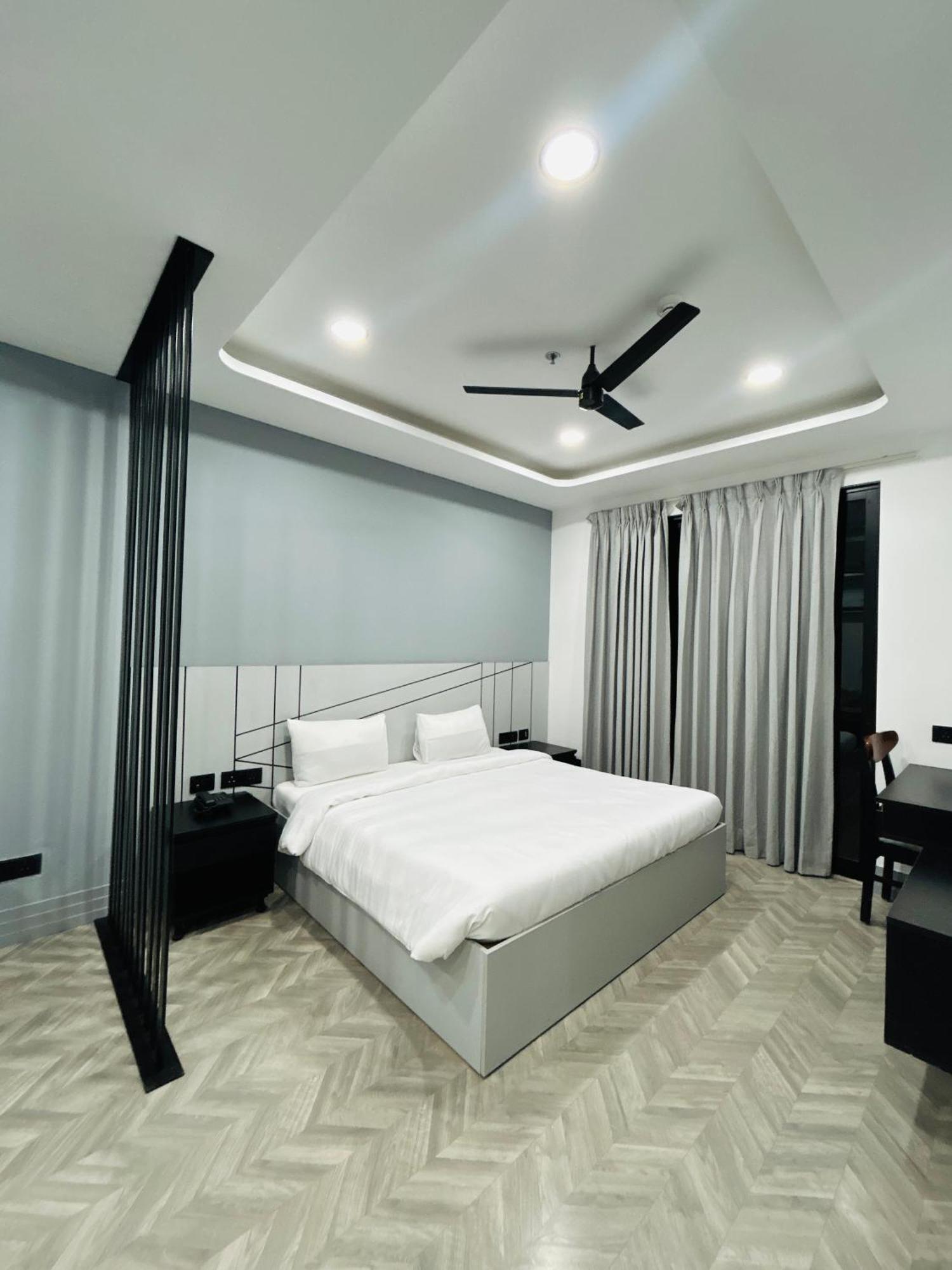 Bedchambers Serviced Apartment, Golf Course, Gurgaon Extérieur photo
