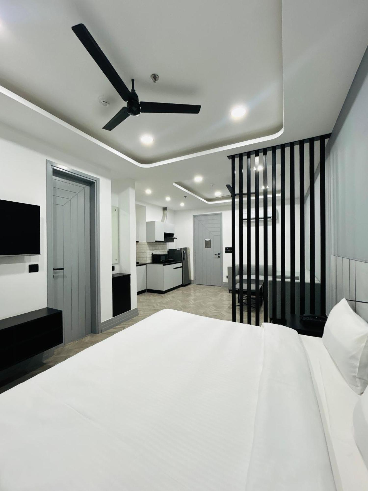 Bedchambers Serviced Apartment, Golf Course, Gurgaon Extérieur photo