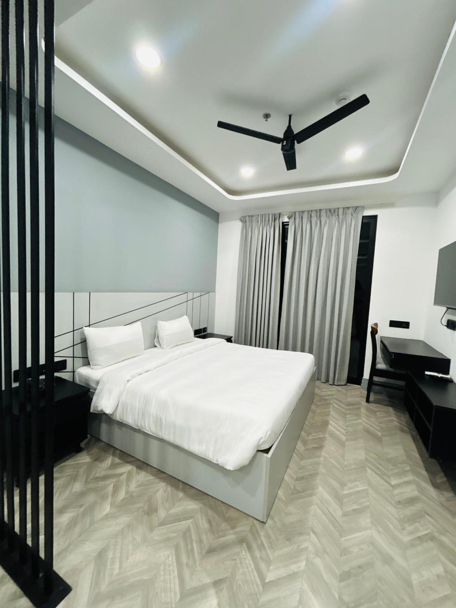 Bedchambers Serviced Apartment, Golf Course, Gurgaon Extérieur photo